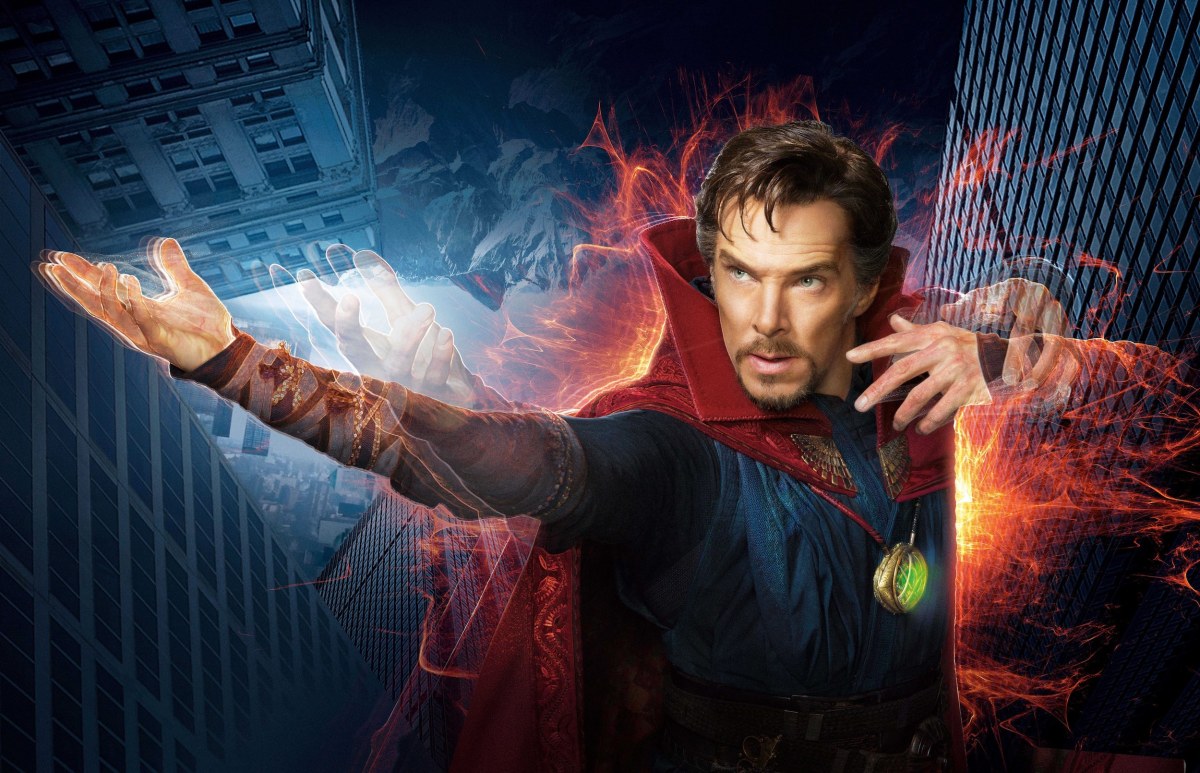 hipertextual-benedict-cumberbatch-sorprende-todos-entrando-tienda-comics-doctor-strange-2020792307